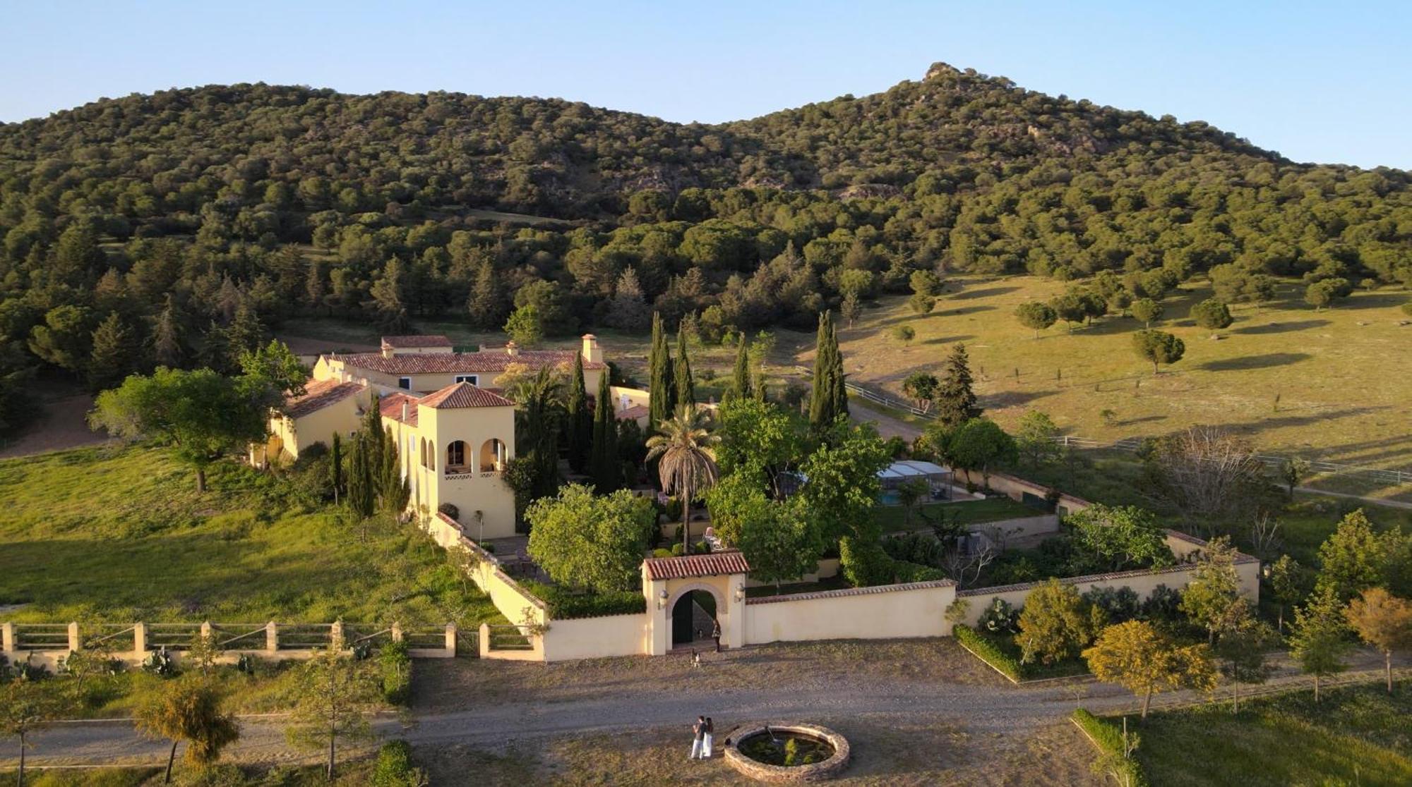 Finca La Alcolehuela En Parque Natural De Despenaperros Santa Elena Exteriör bild
